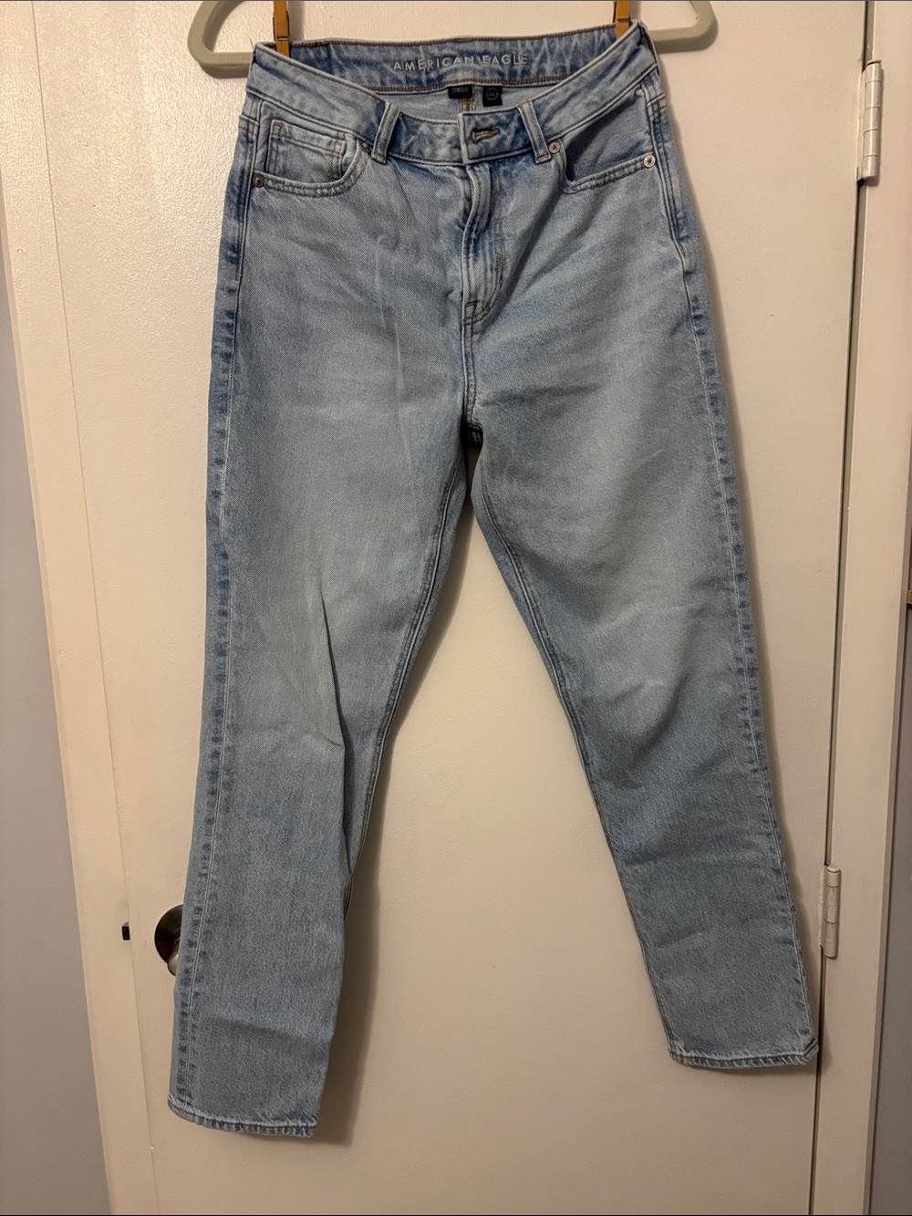 American Eagle Outfitters Light Blue Strigid Women’s Jeans